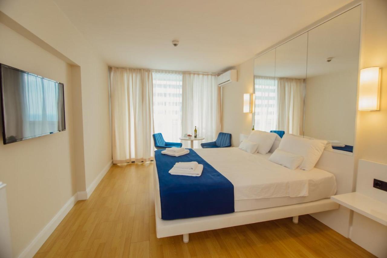 Orbi City - A & С Apartment Batumi Ngoại thất bức ảnh
