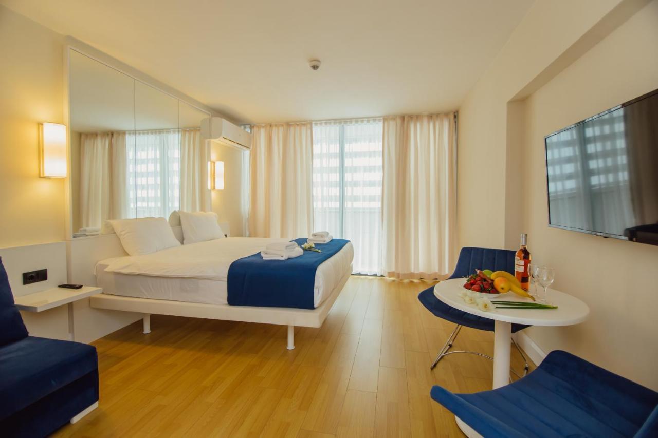 Orbi City - A & С Apartment Batumi Ngoại thất bức ảnh